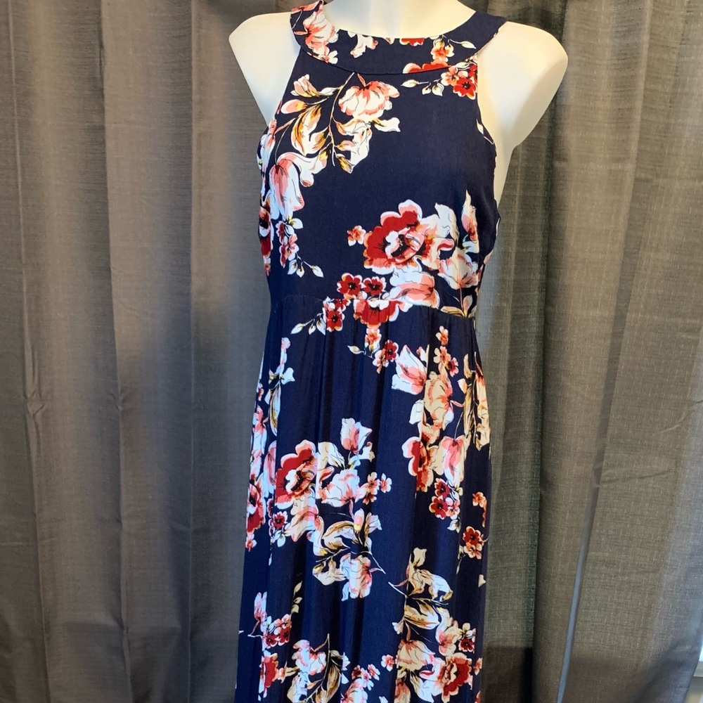 Davi & Dani Floral Maxi Dress EUC